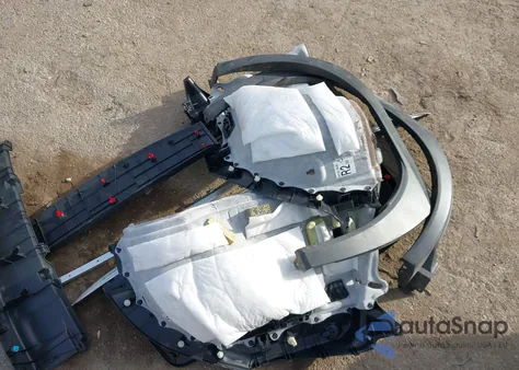 2019 Lexus Ux 200 z USA, uszkodzony, nr VIN JTHY3JBH4K2004397